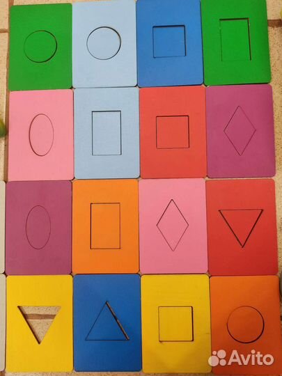 Развивающие игрушки для малышей пакетом
