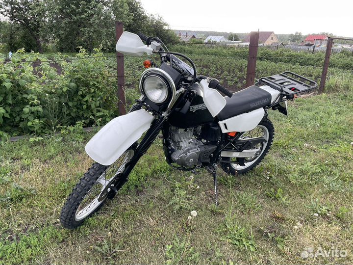 Suzuki Djebel 200 (DR200)