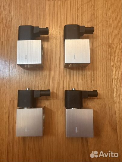 Клапан кондиционера W222 A2228300184