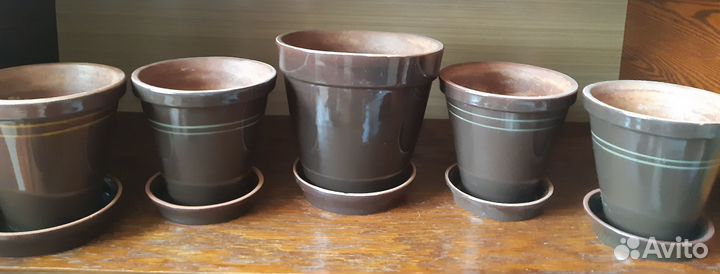 Цветочные горшки керамические и пластиковые