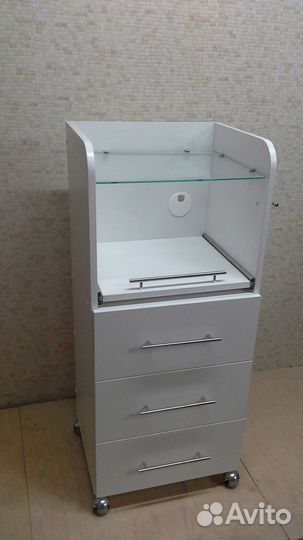 Маникюрный стол (для педикюрного кресла)