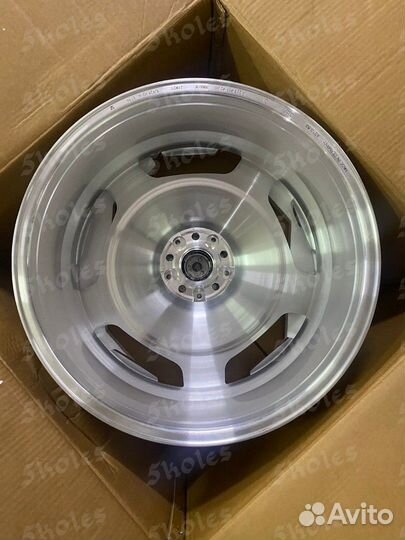 Кованые диски Mercedes R20