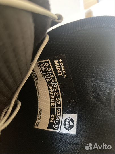 Сноубордические ботинки burton