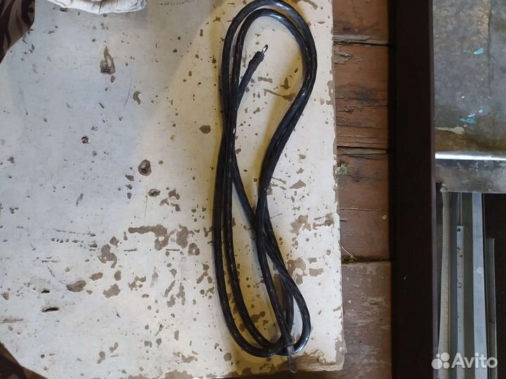 Плюсовой провод на Камаз