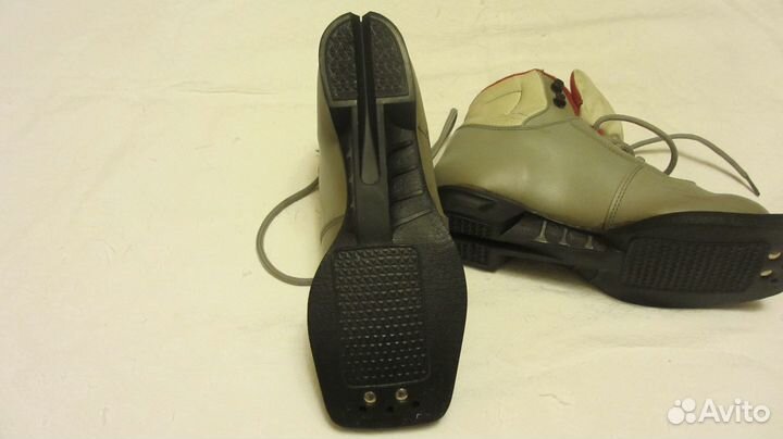 Лыжные ботинки Botas размер 36