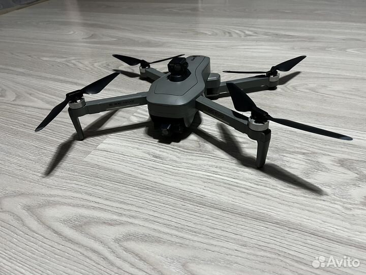 Квадрокоптер SG906 max2