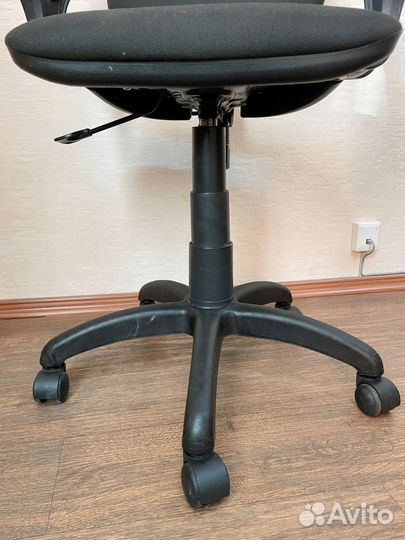 Компьютерное кресло