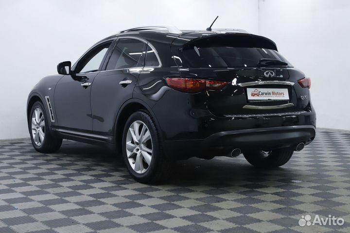 Infiniti QX70, 2016