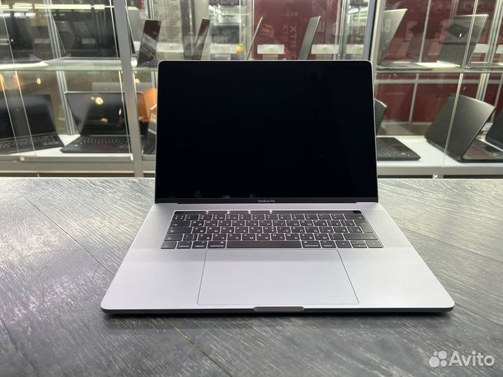 Apple MacBook Pro 15 i7/16Gb/1024Gb