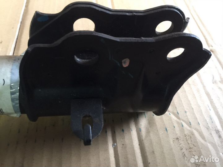 Амортизаторы Subaru 20310FJ030, 20310FJ020