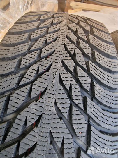 Nokian Tyres Hakkapeliitta R3 SUV 235/55 R19 и 255/50 R19