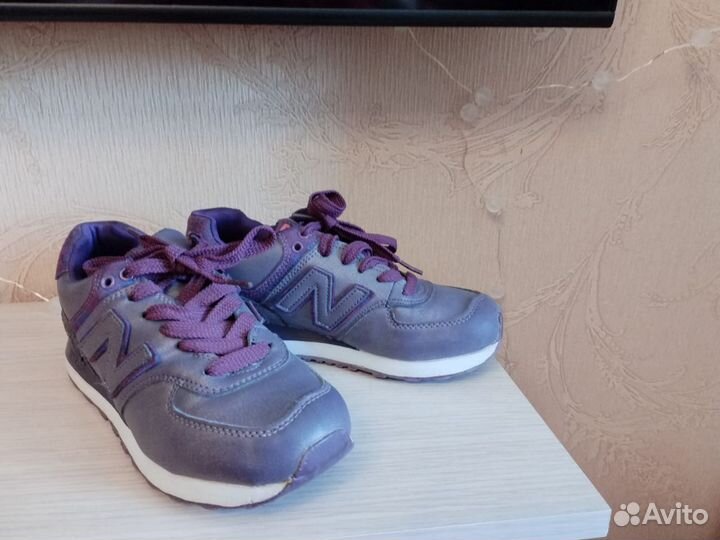 Кроссовки для девочки