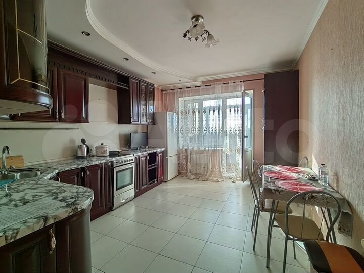 2-к. квартира, 80 м², 13/16 эт.