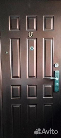 Дверь входная металлическая б/у