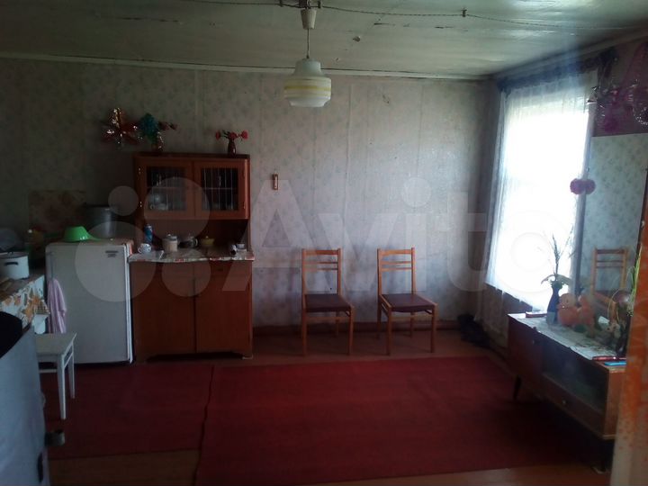 Комната 23,7 м² в 2-к., 1/2 эт.