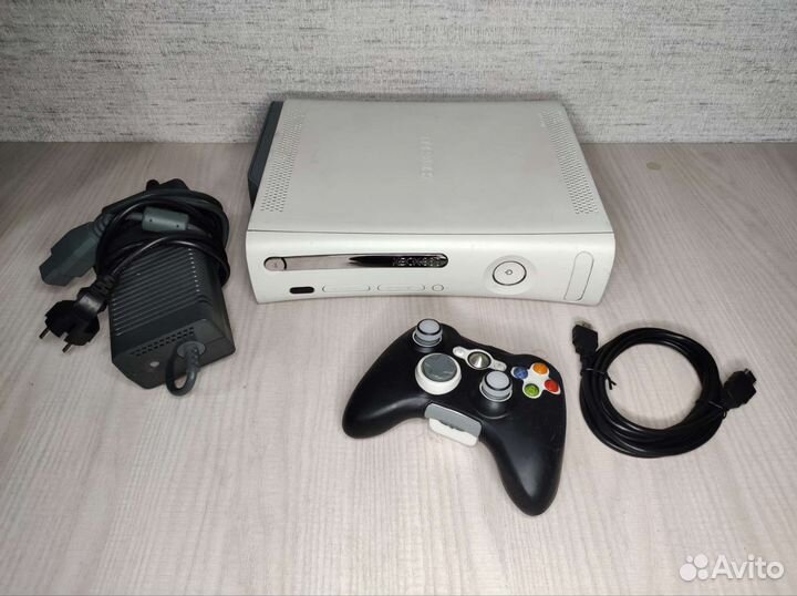 Xbox 360 500Gb 71игра freeboot