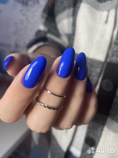 Маникюр - брови