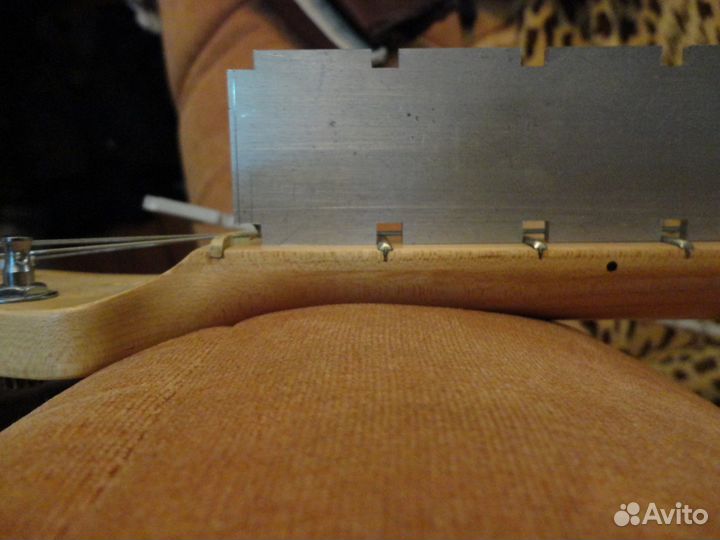 Линейка для регулировки грифа гитары, баса