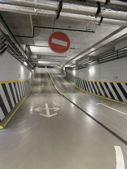 Машиноместо, 14 м²