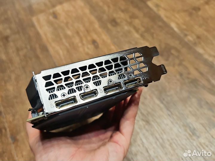 Лот видеокарта и клавиатура