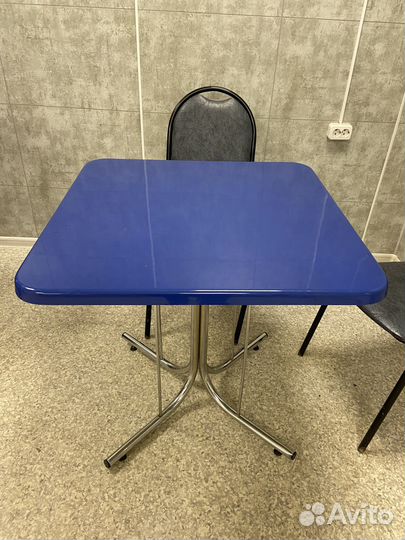 Столы общепит,вытяжка в сборе.освещение.плакаты