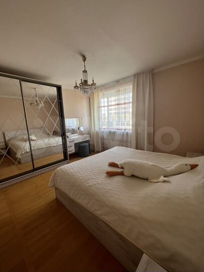 2-к. квартира, 72 м², 3/6 эт.