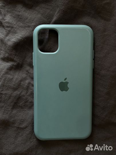 Чехол на iPhone 11