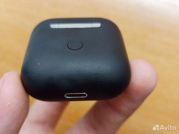 Кейс от каких то аирподсов