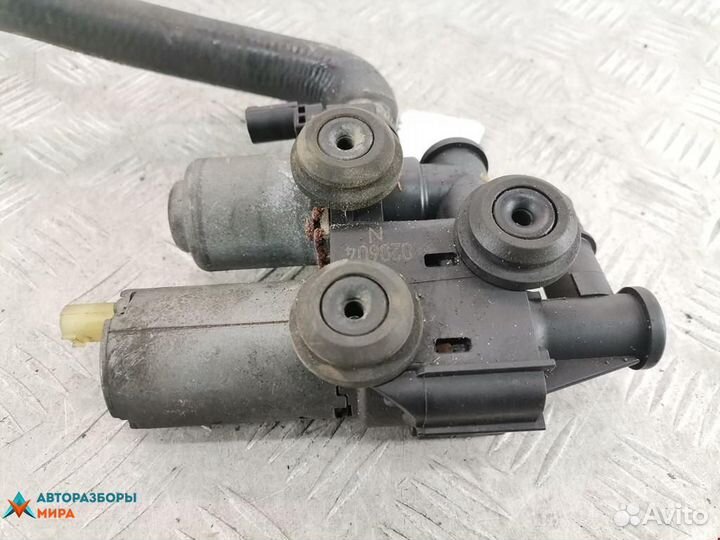 Кран отопителя (печки) BMW 3 E46 2002 64118369807