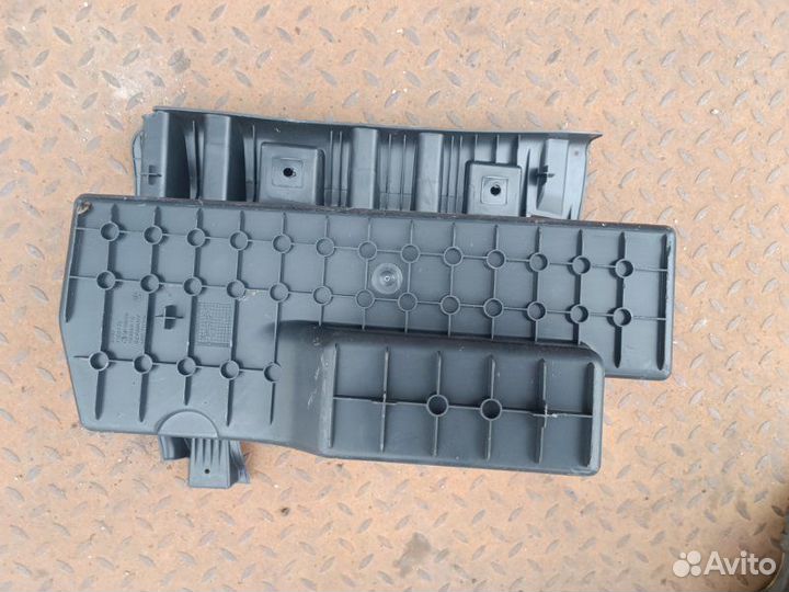 Ящик инструментальный задний левый Bmw 7-Series