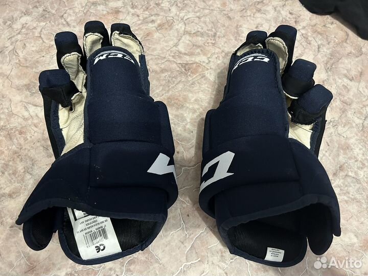 Краги хоккейные размер 14 ccm