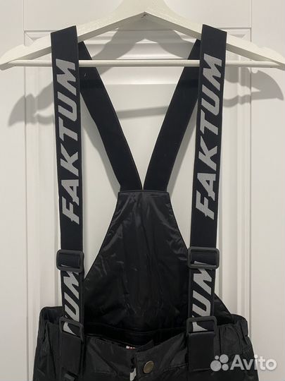 Женский горнолыжный костюм 44