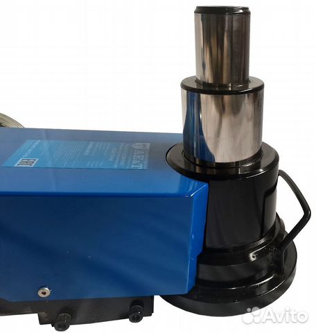 Домкрат пневмогидравлический подкатной 50т