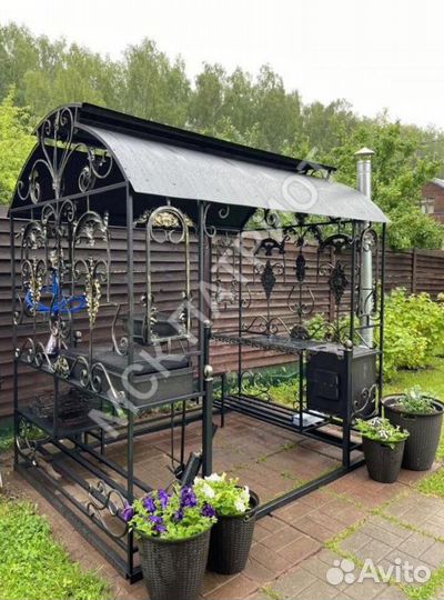 Беседка с мангалом