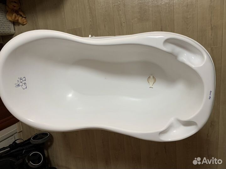 Продам детскую ванночку с подставкой