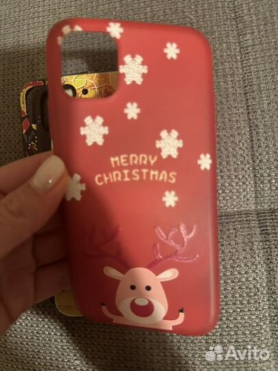 Чехлы на телефон iPhone 11