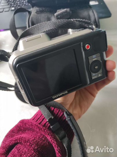 Компактный фотоаппарат olympus