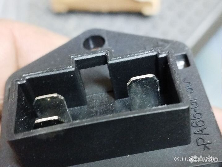 Резистор отопителя салона Brilliance Y1540-10140