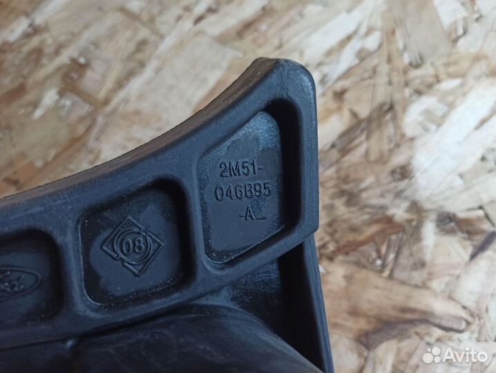 Подстаканник Ford Focus 1