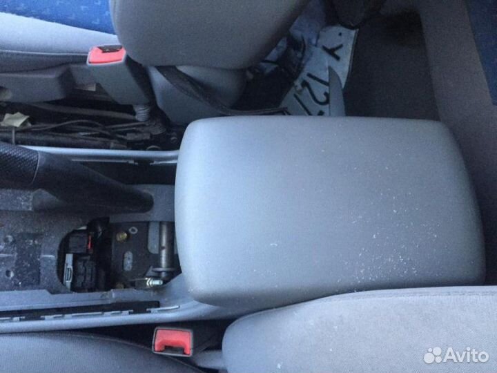 Подлокотник Mazda Mazda 3 Axela BK ZY-VE 114Л.С