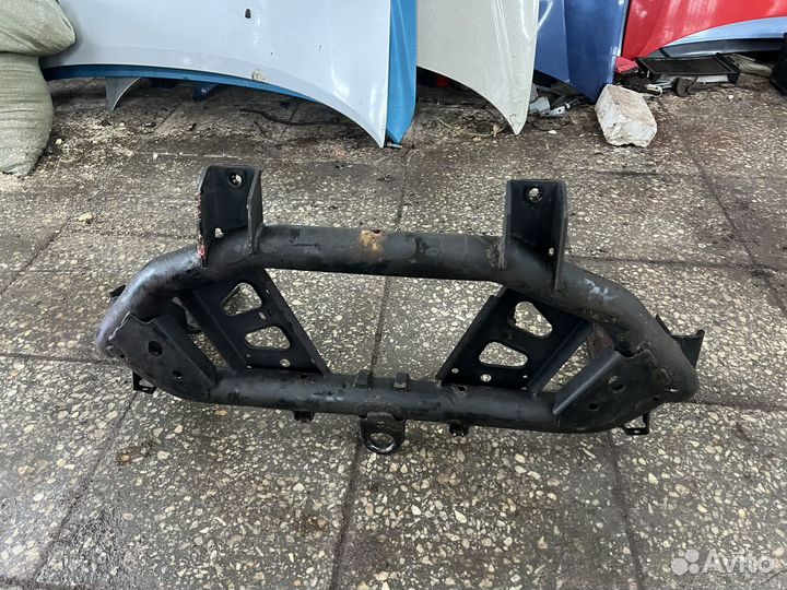 Кронштейн радиатора land range rover l322