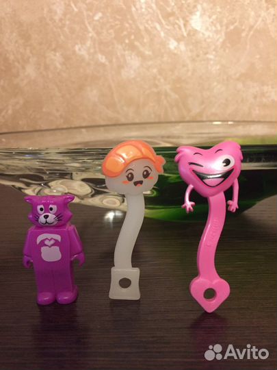 Треснутые 2, Веселые прилипалы возвращаются