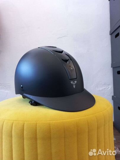 Шлем для верховой езды56 размер
