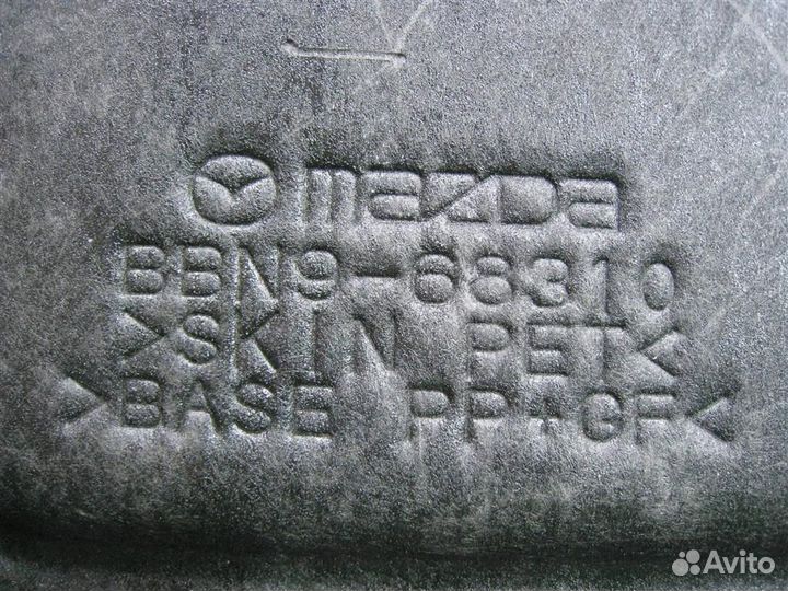 Полка багажника Mazda 3 (BL) 2010