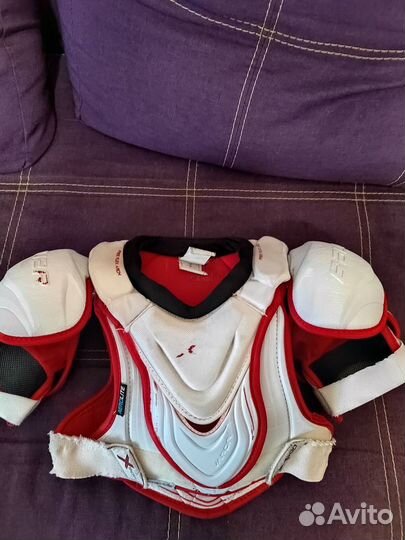 Нагрудник хоккейный Bauer vapor