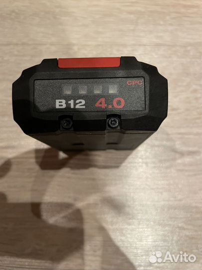 Зарядное устройство и аккумулятор Hilti