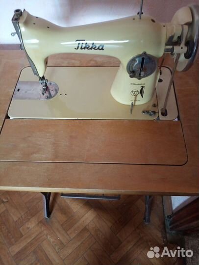 Швейная машина