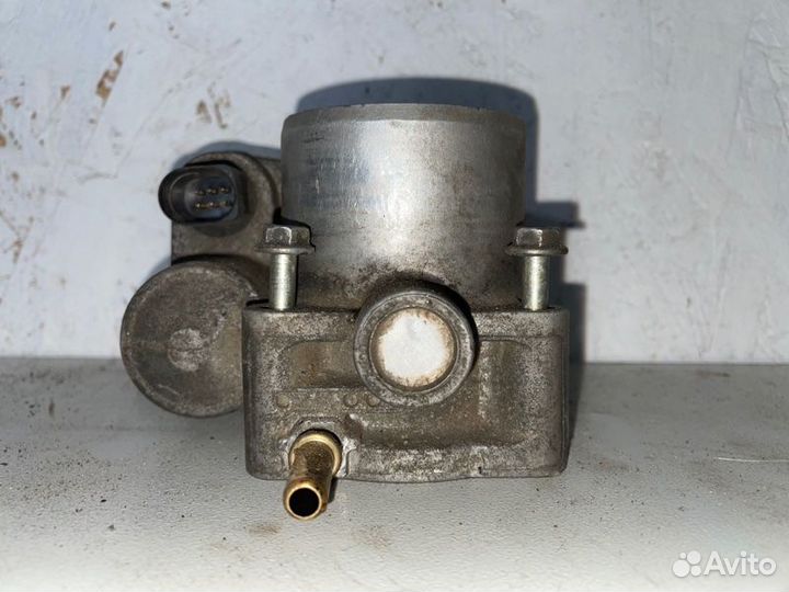 Дроссельная заслонка Renault Megane седан K4M 2006