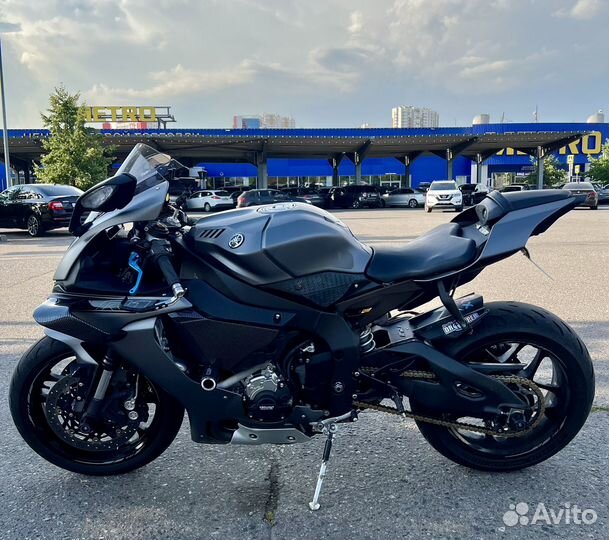 Yamaha YZF-R1