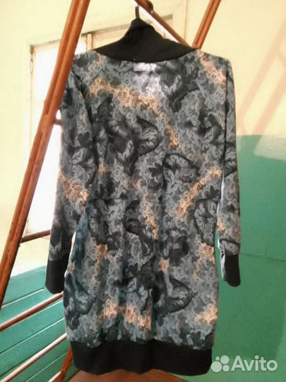 Туники, шапки, пуховики, спортивный костюм